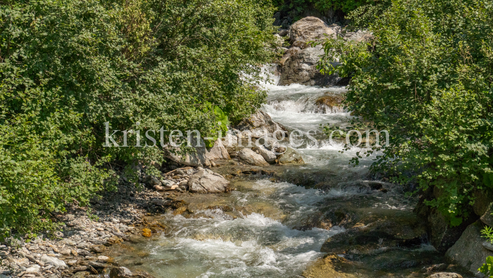 Gebirgsbach / Falggasanerbach im Arztal, Ellbögen, Tirol, Österreich by kristen-images.com